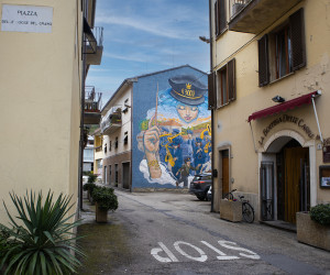 Photo of the marching band mural by Chus
