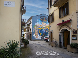 Photo of the marching band mural by Chus